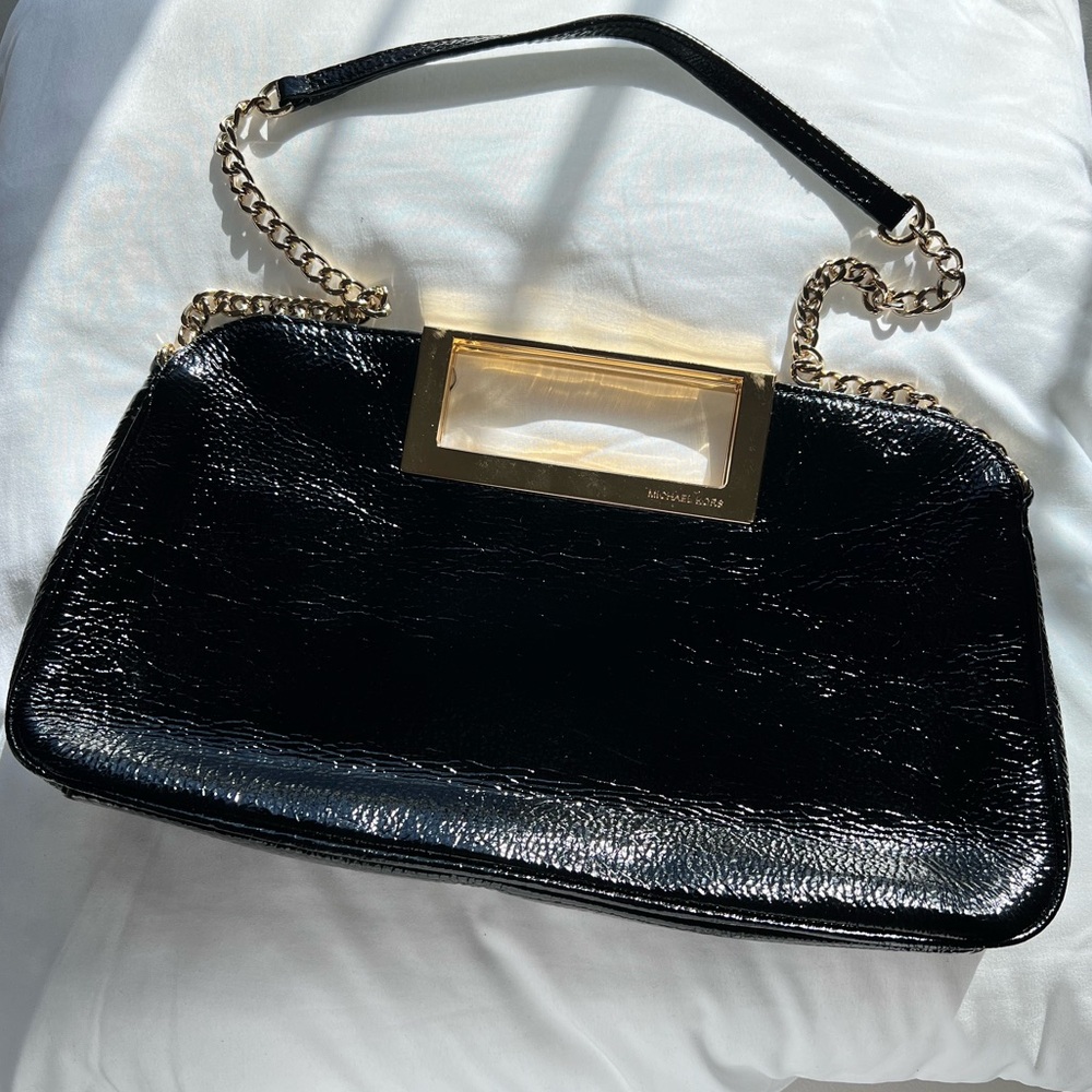 Michael Kors Large Berkeley Patent Leather Clutch/Shoulder Bag (Black)